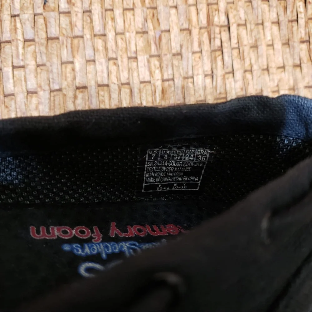 Bobs Skechers Black Canvas Size 7